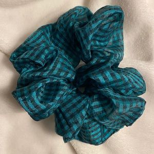 Vintage Scrunchie (single, checkered)